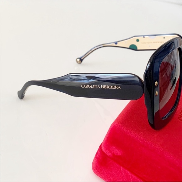 Carolina Herrera Sunglasses, New main image 8